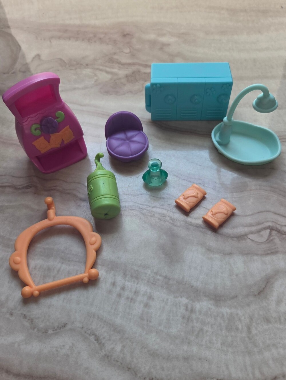 Littlest Pet Shop LPS Tail Waggin' Fitness Accessories